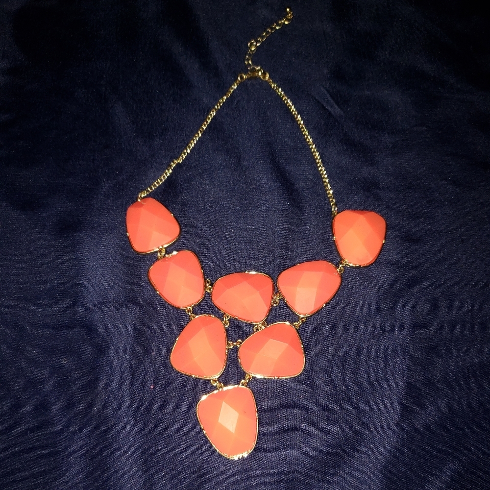 Geometric shaped crystal statement necklace